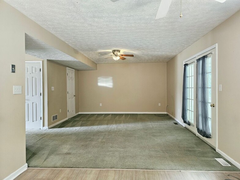 Building Photo - 58 Bremer Dr