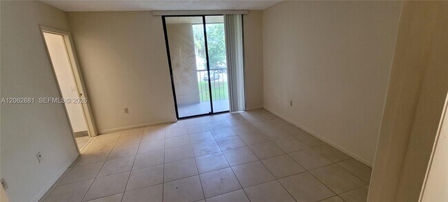 Building Photo - 8005 SW 107th Ave