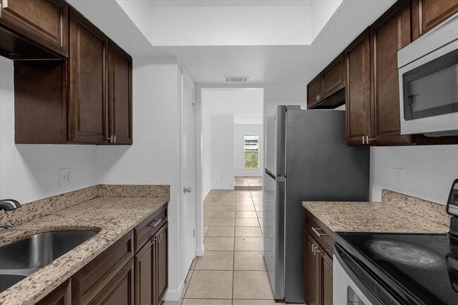 Building Photo - 5214 Kempston Dr