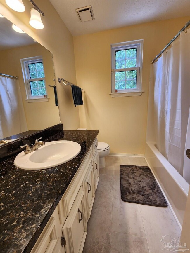 Building Photo - 4525 Baybrook Dr
