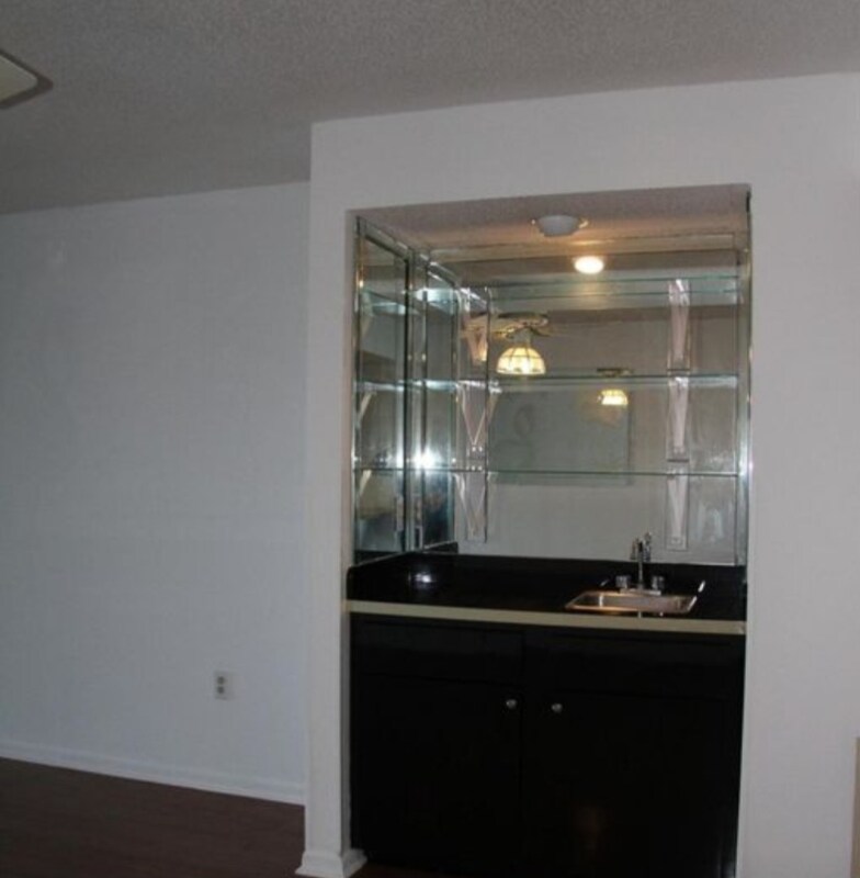 Building Photo - 250 S Sykes Creek Pkwy