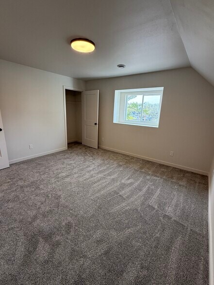 Building Photo - 104 Forton St