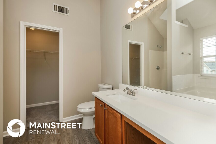 Building Photo - 2635 Thunder Basin Way