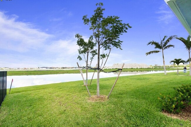 Building Photo - 5579 Liberty Ln