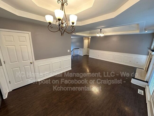 Building Photo - 625 NW Rosaceae Dr