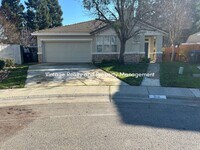 Building Photo - Charming Single-Story 3 Bedroom Home In South Natomas!!!
