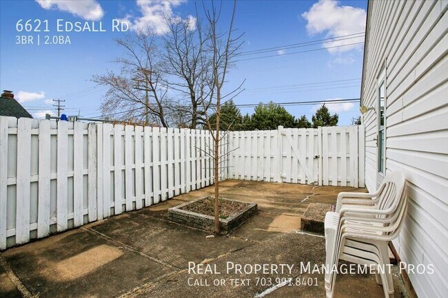 Building Photo - 6621 Edsall Rd