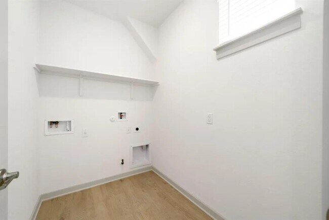 Building Photo - 404 Black Sheep Cv