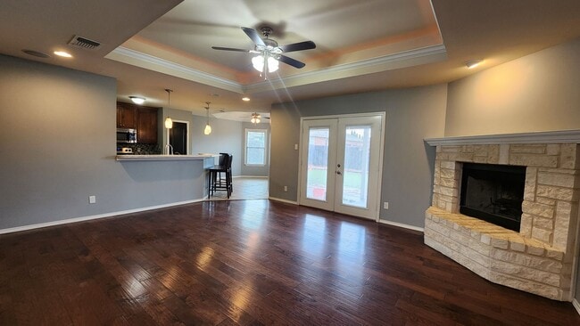 Building Photo - 2806 Selman Dr