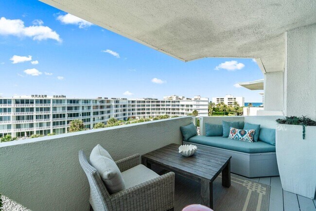 Building Photo - 2773 S Ocean Blvd