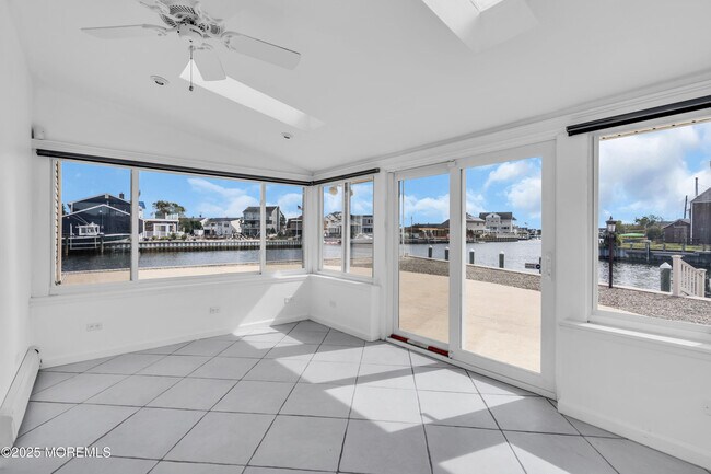 Building Photo - 21 Anegada Ave