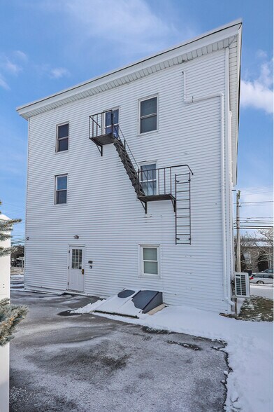 Building Photo - 503 Wood St