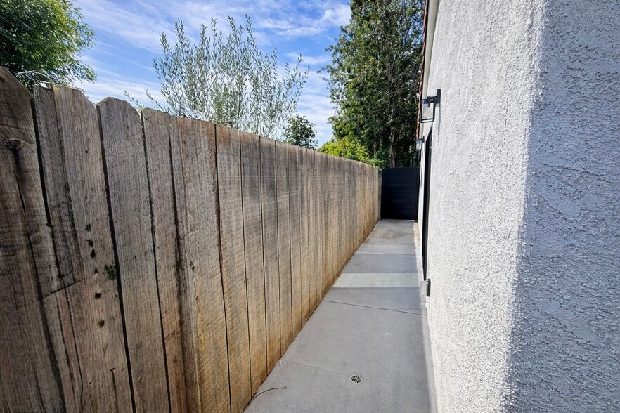 Building Photo - 19146 Chase St