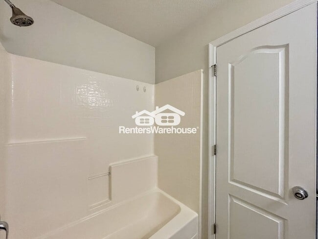 Building Photo - 6019 Mainsail Ln