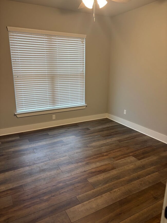 Building Photo - BEAUTIFUL HOME IN GREAT LOCATION!