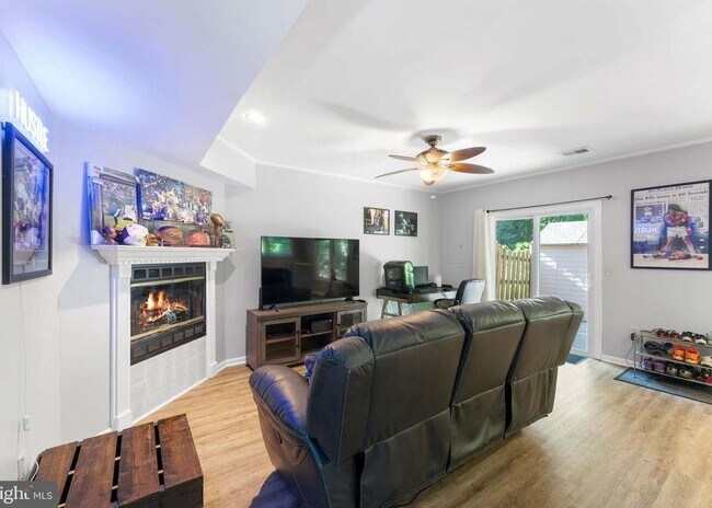 Building Photo - 12153 Abbey Glen Ct