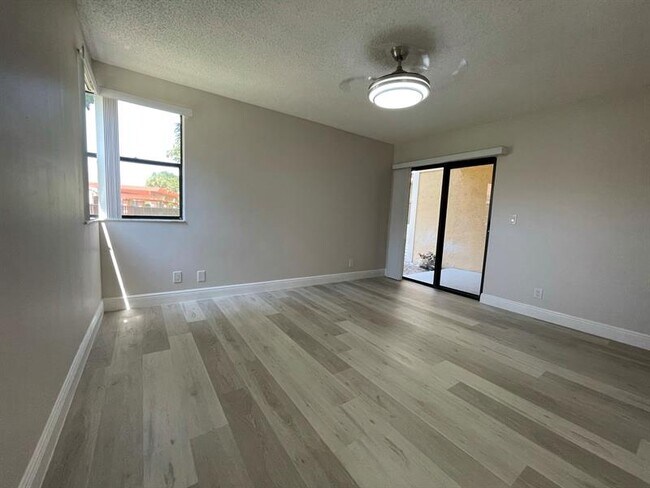 Building Photo - 5741 Riverside Dr