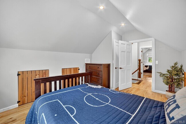 Building Photo - 70 Atherstone Rd