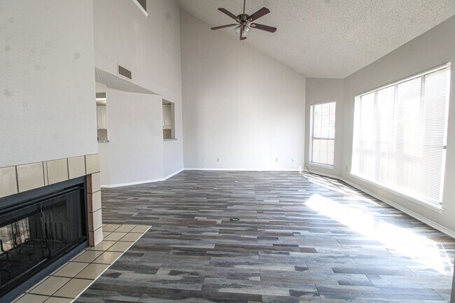 Building Photo - *****PRICE REDUCTION*****