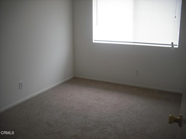 Building Photo - 2560 Sextant Ave