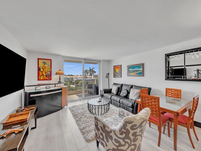 Building Photo - 1421 S Ocean Blvd