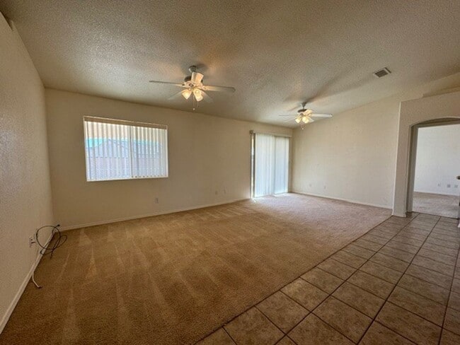 Building Photo - 3 Bedroom 2Ba with Side RV Space & fenced yard