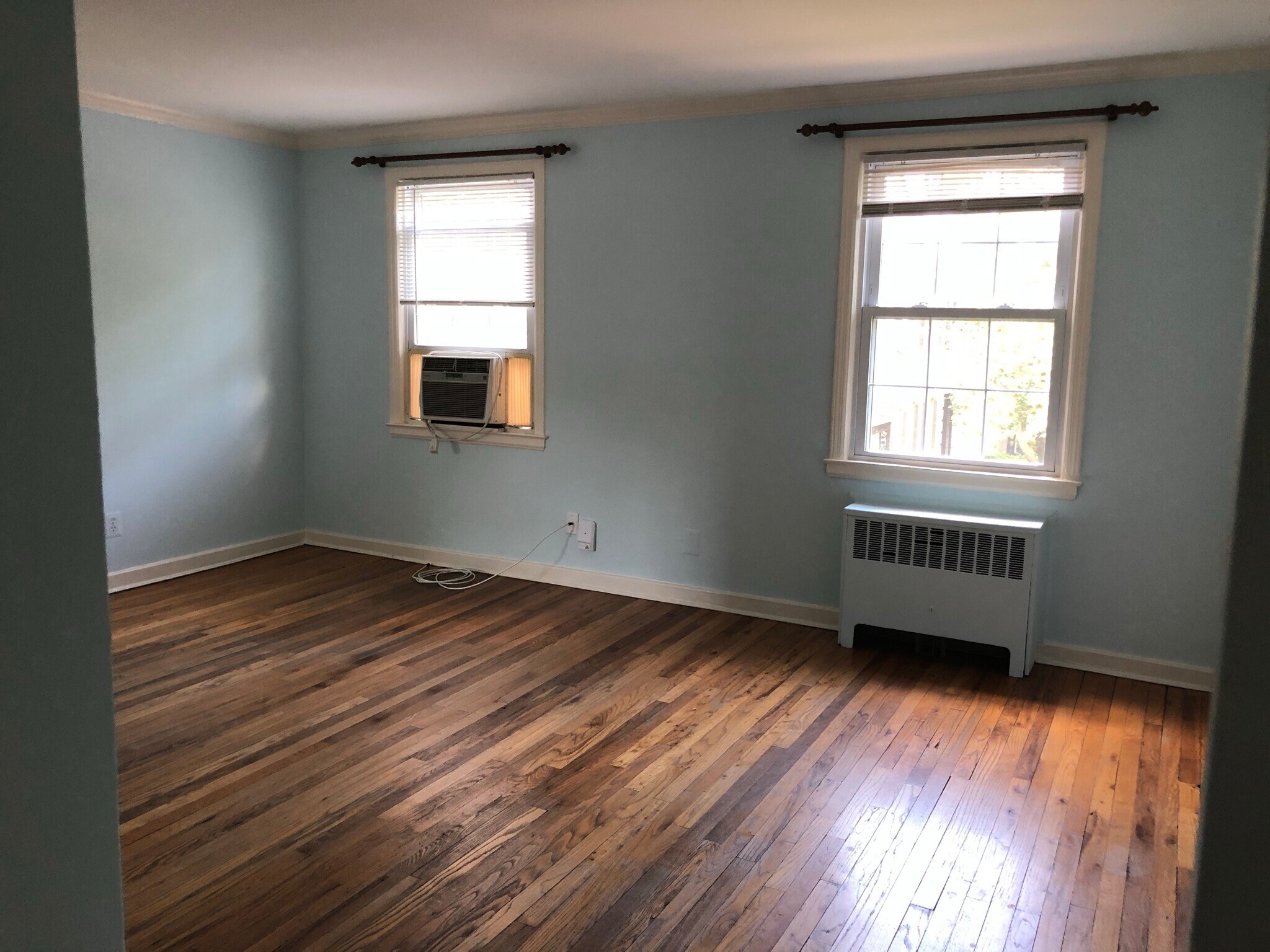 Living room photo 1 - 2304 Colston Dr