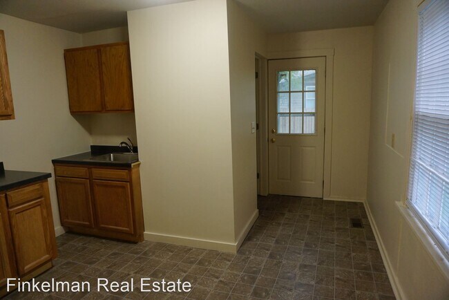 Building Photo - 1 br, 1 bath Apartment - 2853 Wilbraham Road