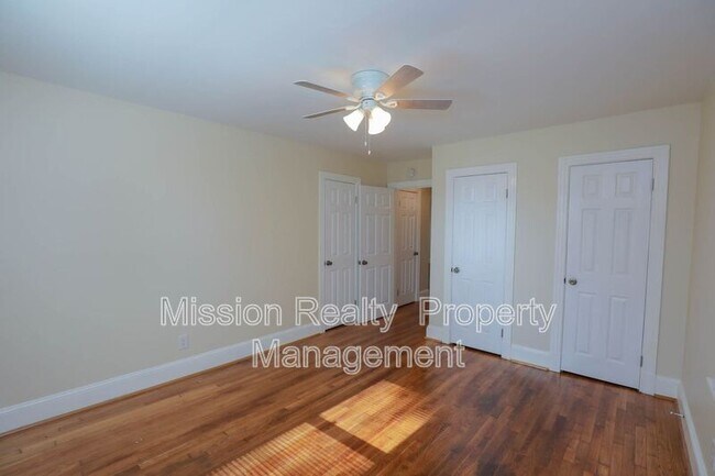 Building Photo - 7509 Montrose Ave