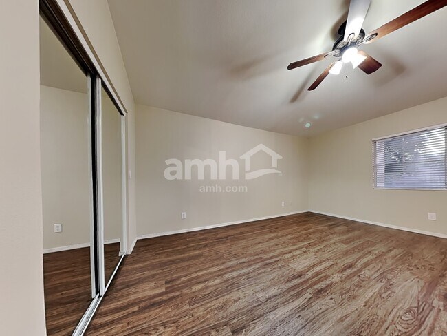 Building Photo - 293 N Slate St