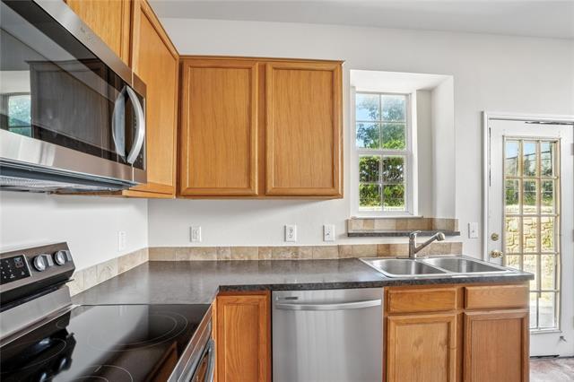 Building Photo - 8007 Ederville Cir