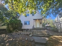 Building Photo - 719 W Augusta Ave