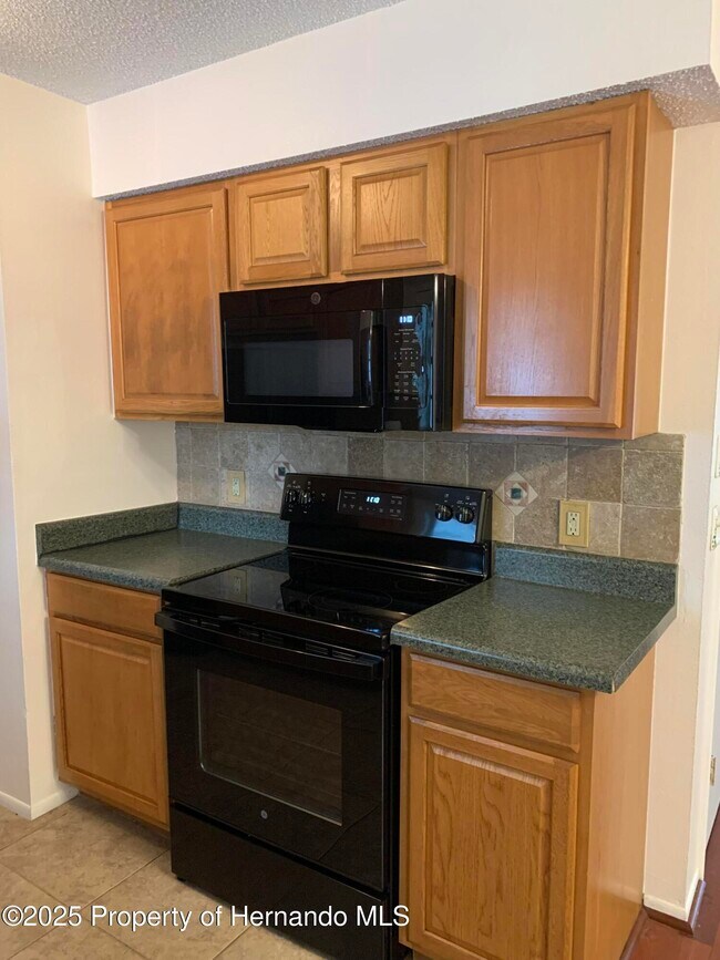 Building Photo - 4143 Montano Ave