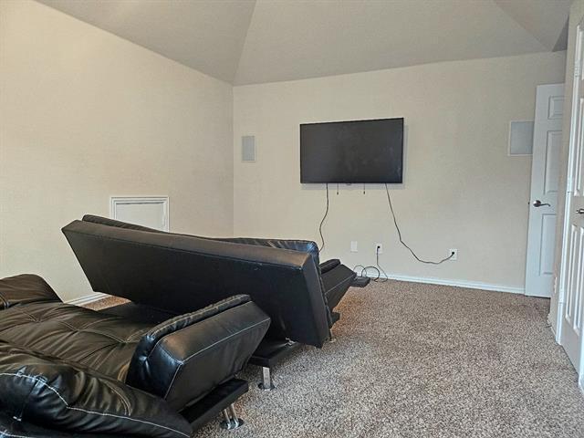 Building Photo - 9808 Milkweed Ln