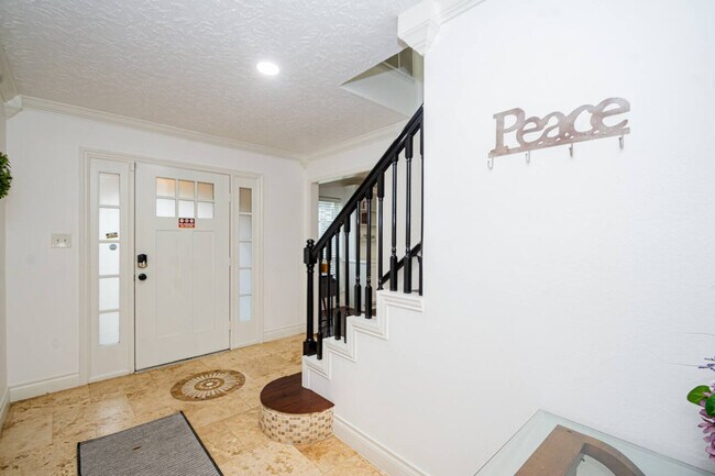 Building Photo - 1423 Sweet Grass Trail