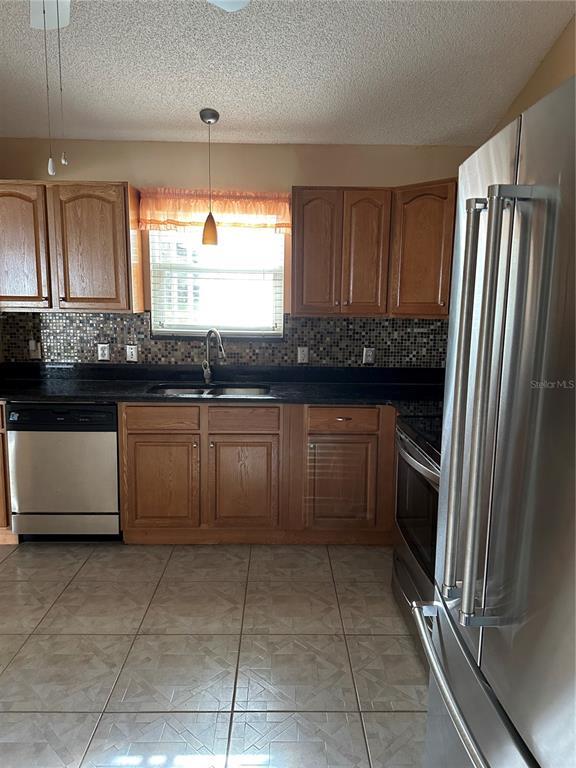 Building Photo - 917 Camino Del Rey Dr