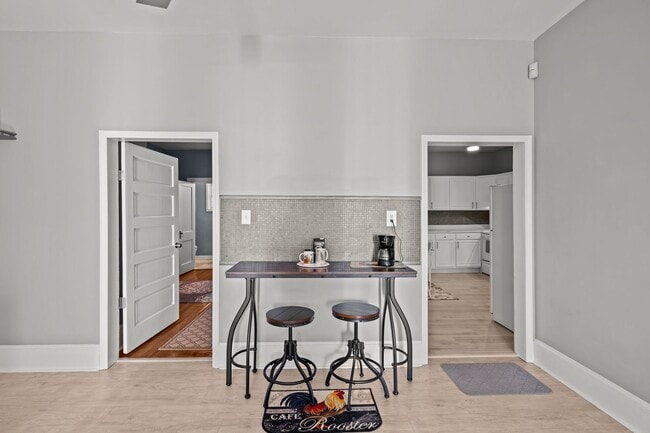 Building Photo - RENTAL HOME 3BD/2BTH