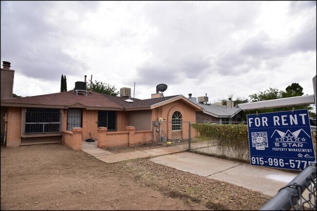 Building Photo - 2 bedroom in El Paso TX 79907