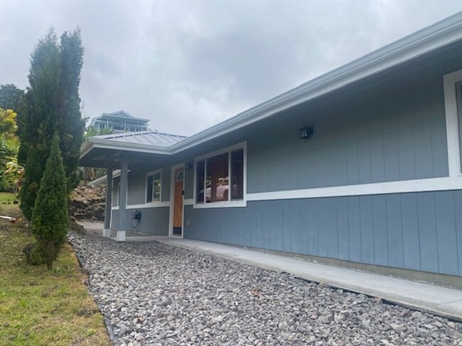 Building Photo - Lease Pending - Fully Furnished Home