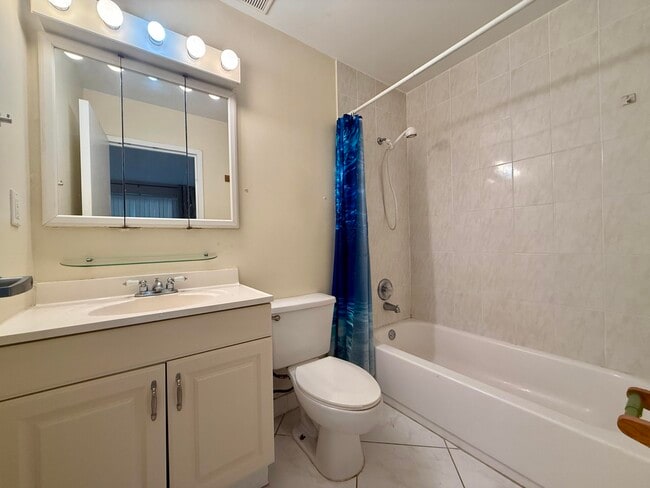 Building Photo - 139 Tuscany Ln