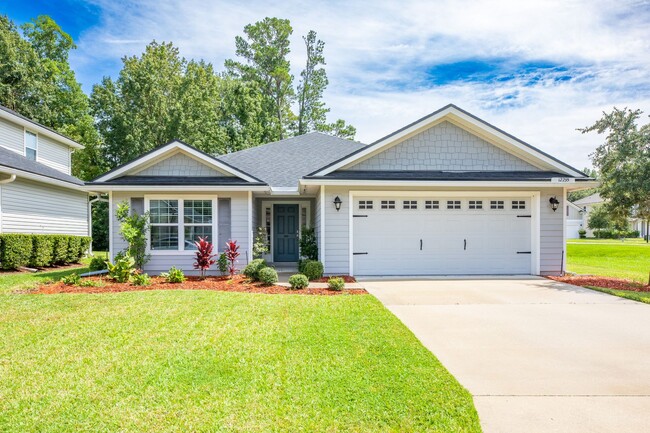 Primary Photo - Stunning home in desirable neighborhood !