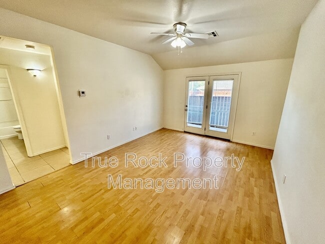 Building Photo - 1416 S Mississippi Ave