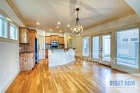 Building Photo - 1076 W Stanhope St