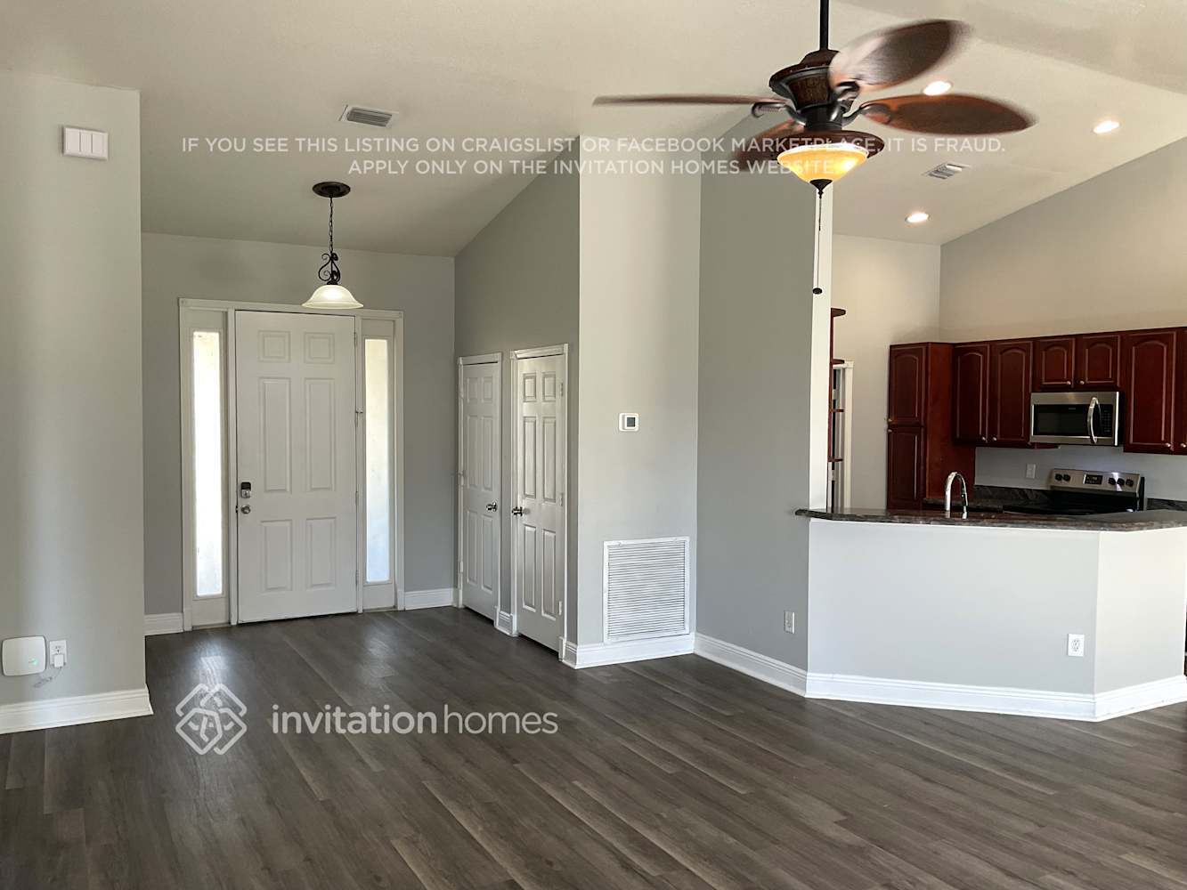 Building Photo - 1462 SW California Blvd