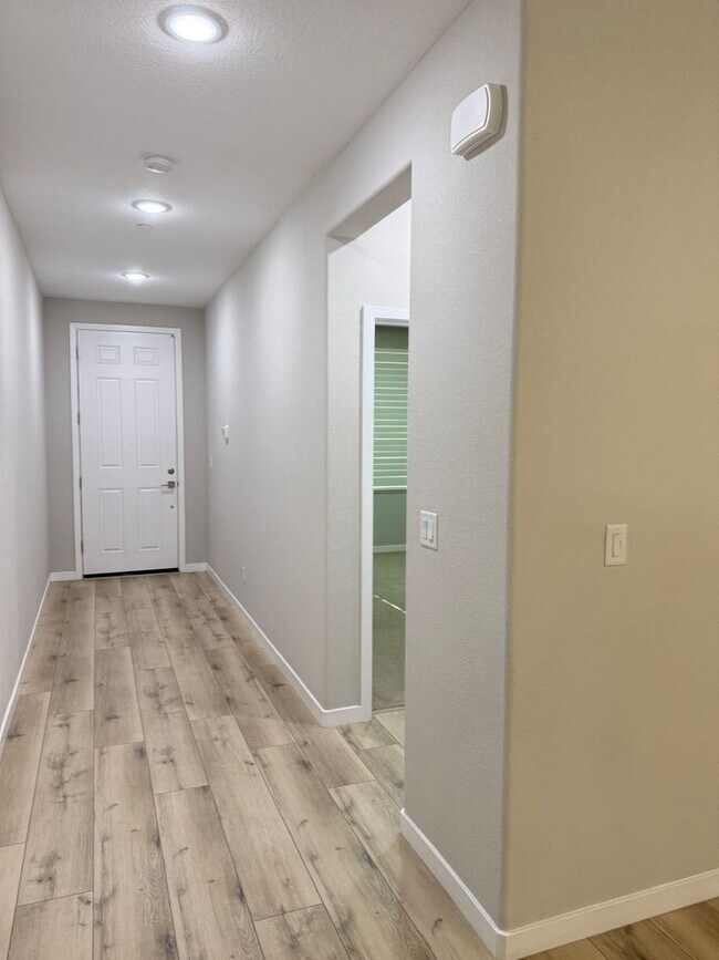 Building Photo - 3223 Le Bourget Ln