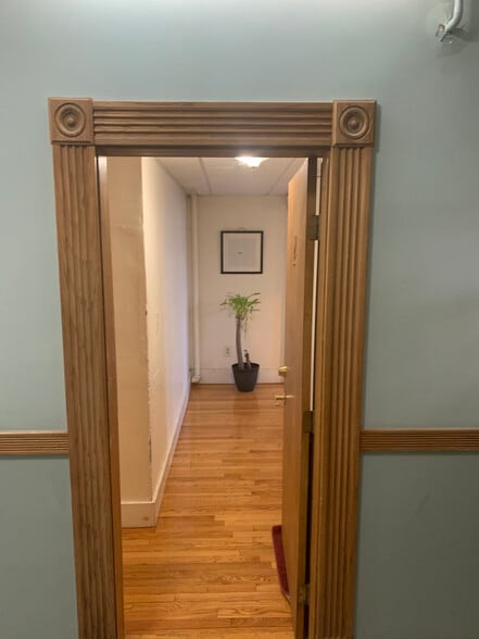 Building Photo - 360 Riverway