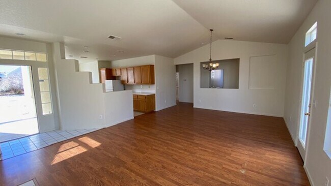 Building Photo - Rio Vista Single Story Home Available for Rent