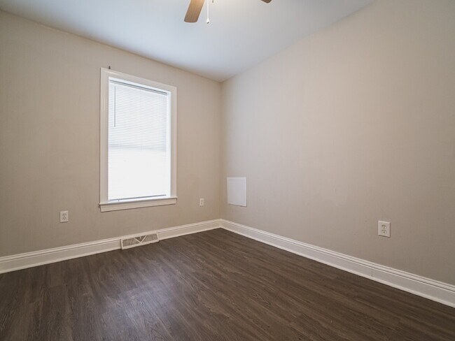 Building Photo - "Charming 3-Bedroom Retreat with 2 Full Baths in Gastonia - Your Cozy Haven Awaits!"