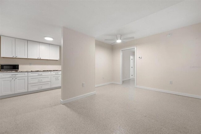 Building Photo - 308 Ohio Pl