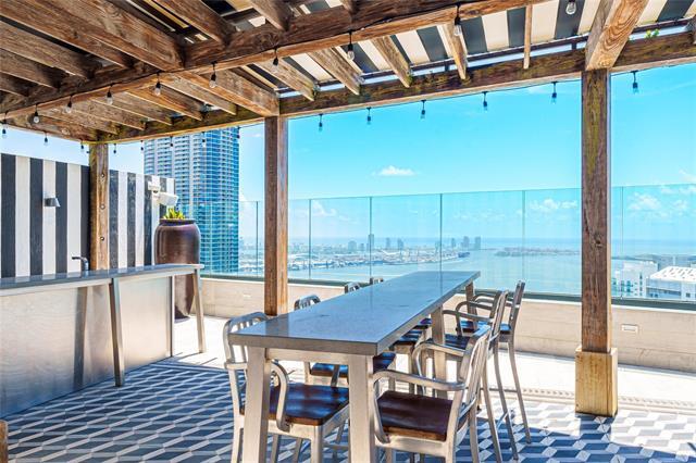 Building Photo - 1300 S Miami Ave